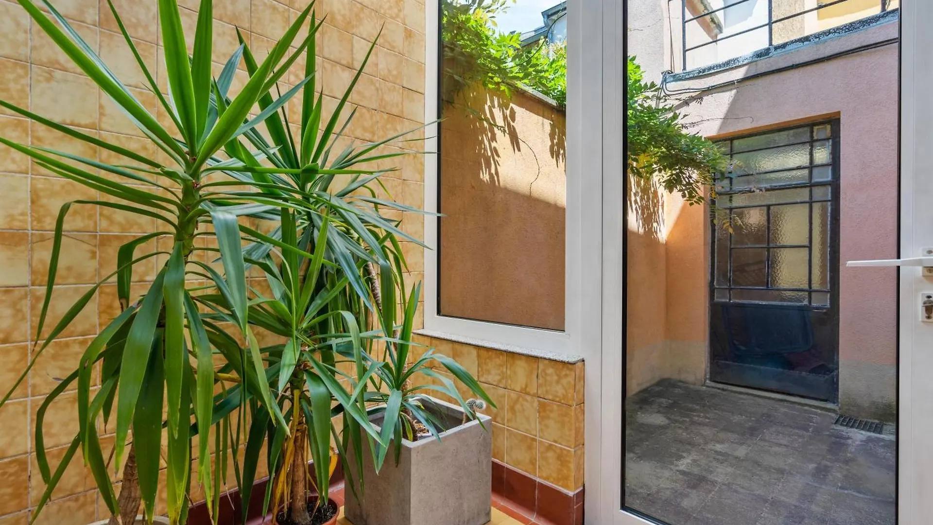 Σπίτι διακοπών Cozy 3Br Townhome Walk To City Center & Park Free Λουξεμβούργο