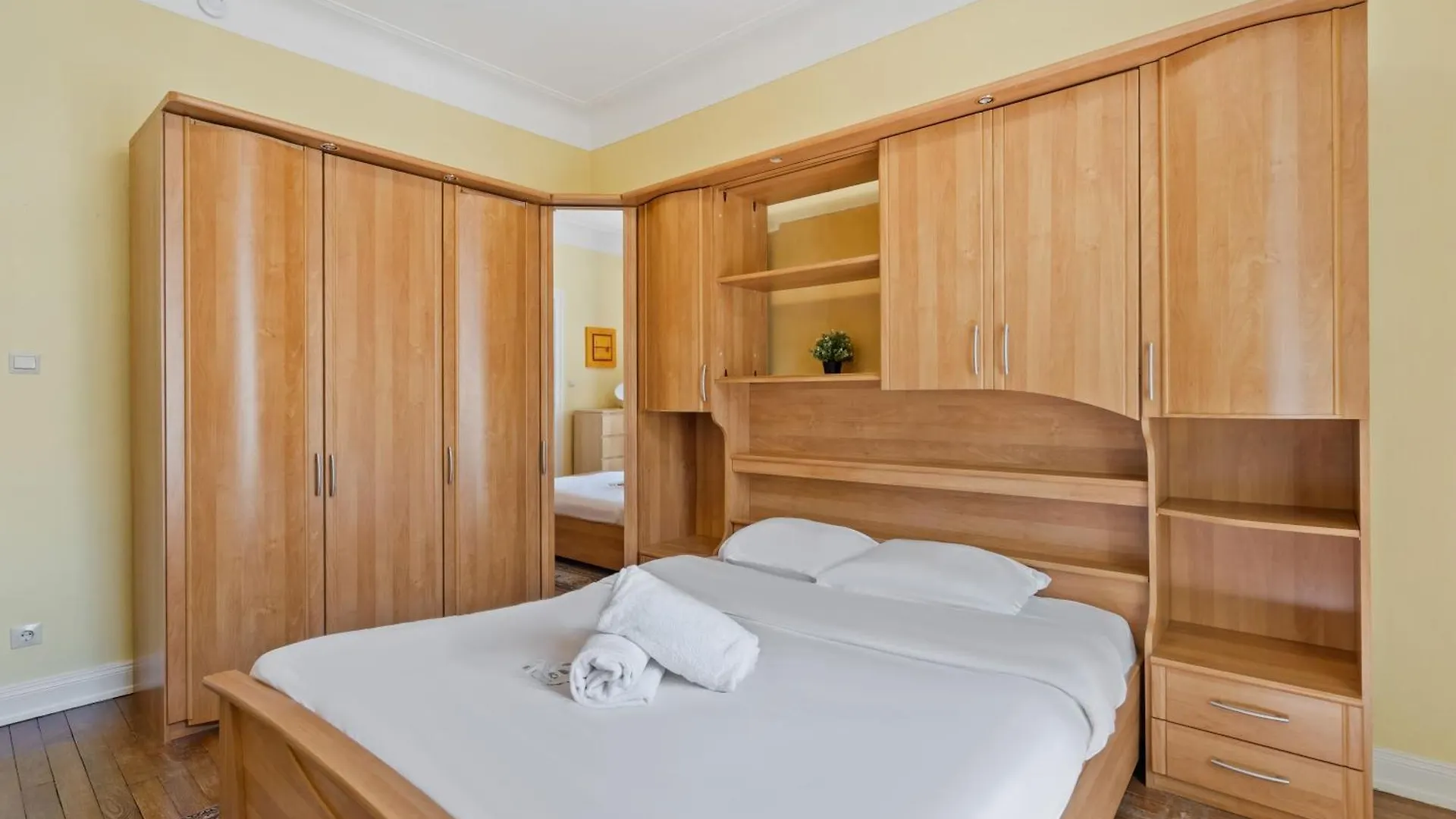 Σπίτι διακοπών Cozy 3Br Townhome Walk To City Center & Park Free Λουξεμβούργο Λουξεμβούργο