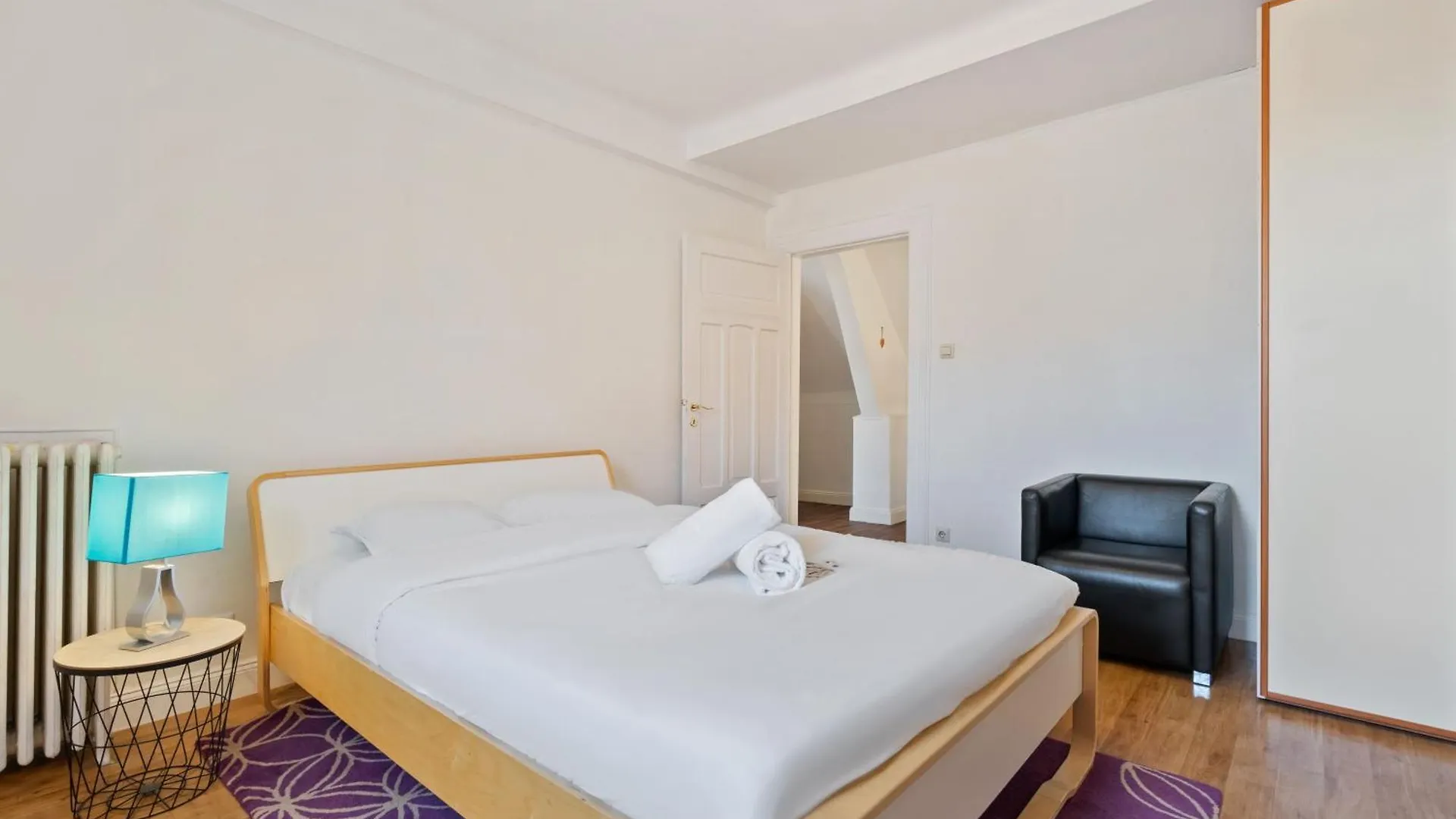 Cozy 3Br Townhome Walk To City Center & Park Free Λουξεμβούργο Σπίτι διακοπών