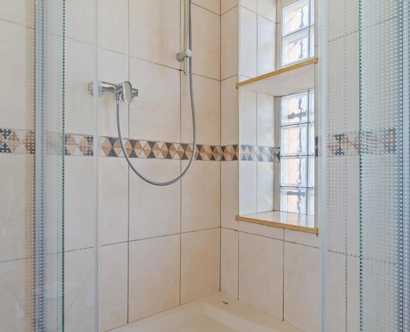 Cozy 3Br Townhome Walk To City Center & Park Free Lucembursko 0*,  Lucembursko